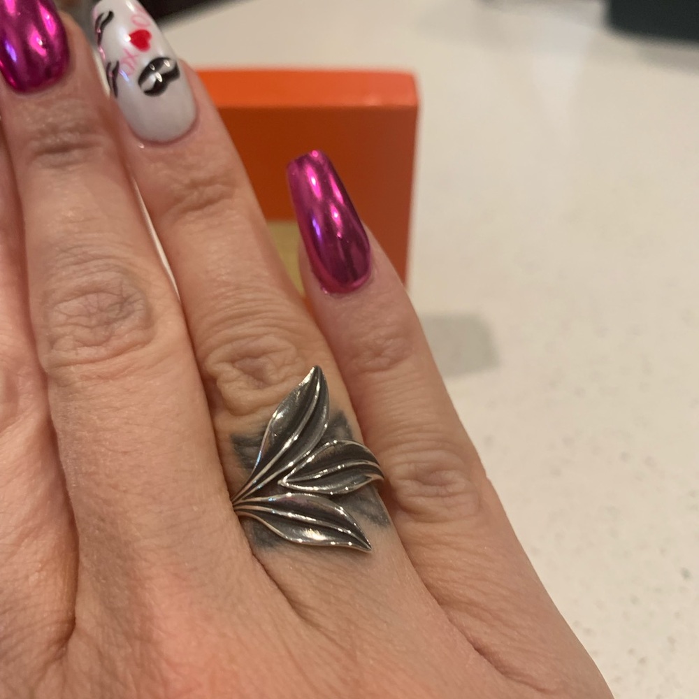 James Avery Silver Leaf Design Ring